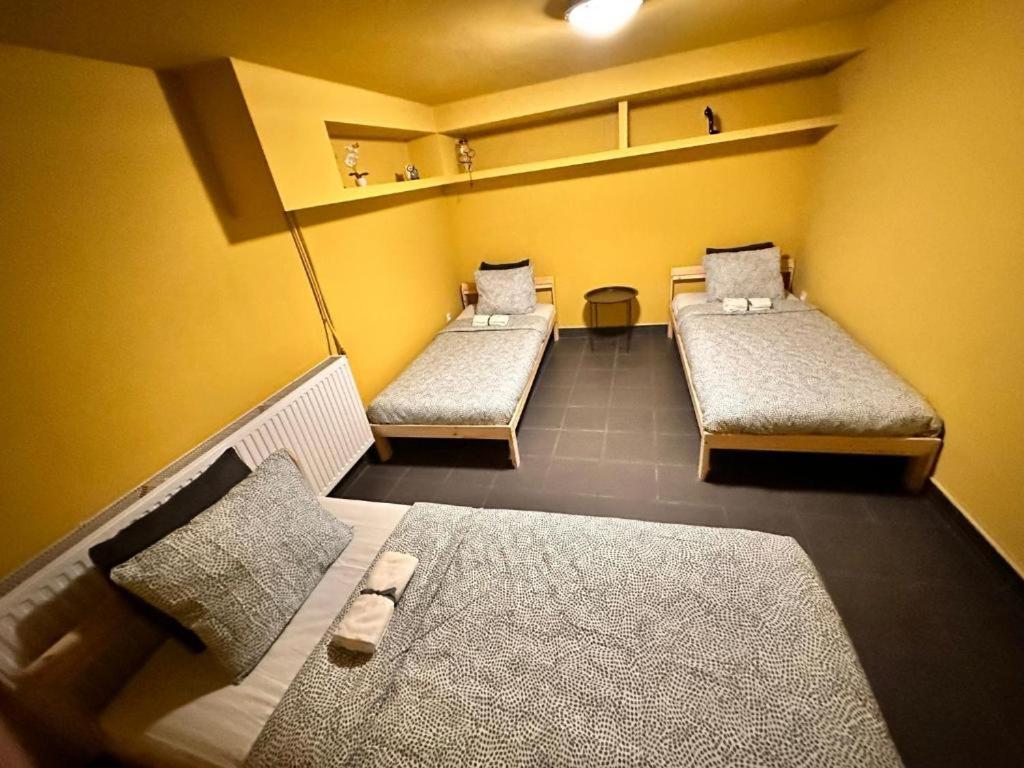 Ferienwohnung The M O D E R N C I T Y Spot Kattowitz Exterior foto